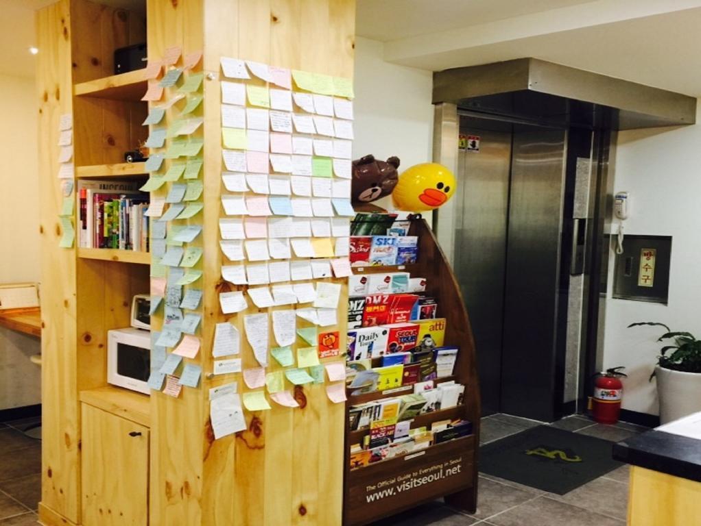 24 Guesthouse Myeongdong Avenue Seul Esterno foto
