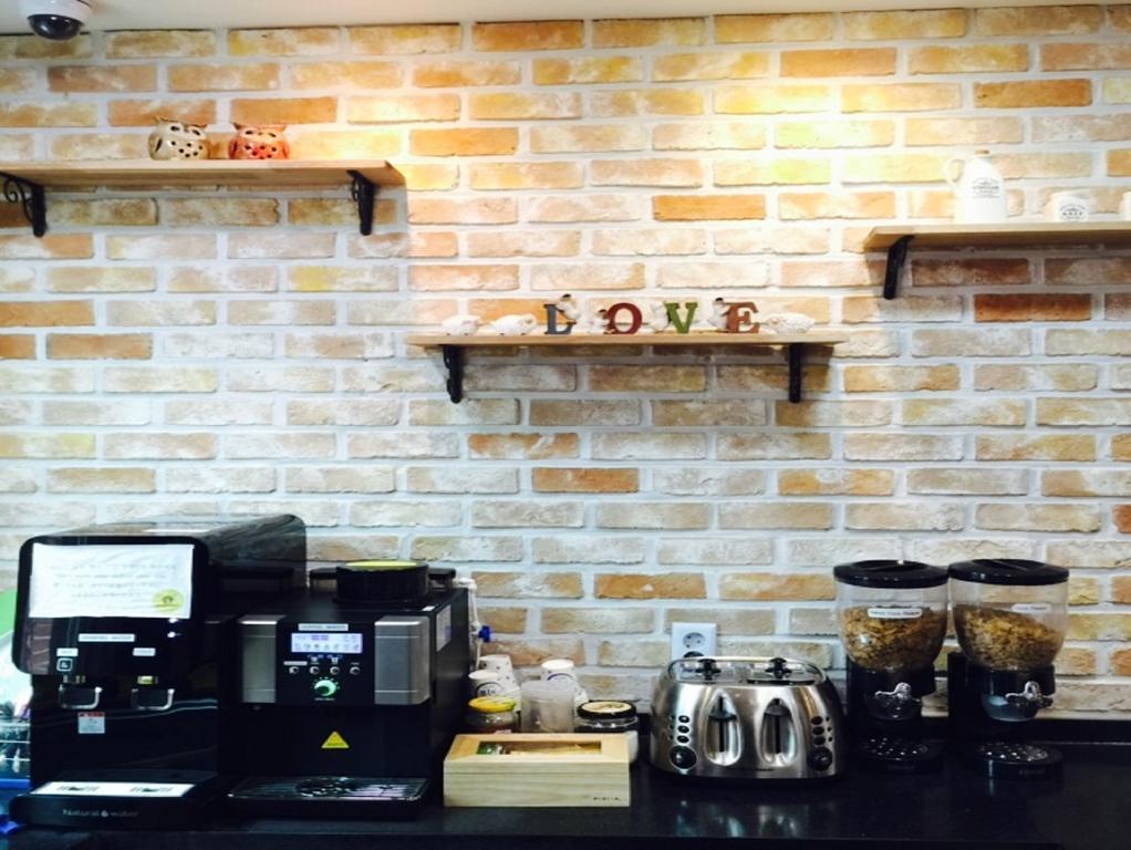 24 Guesthouse Myeongdong Avenue Seul Esterno foto