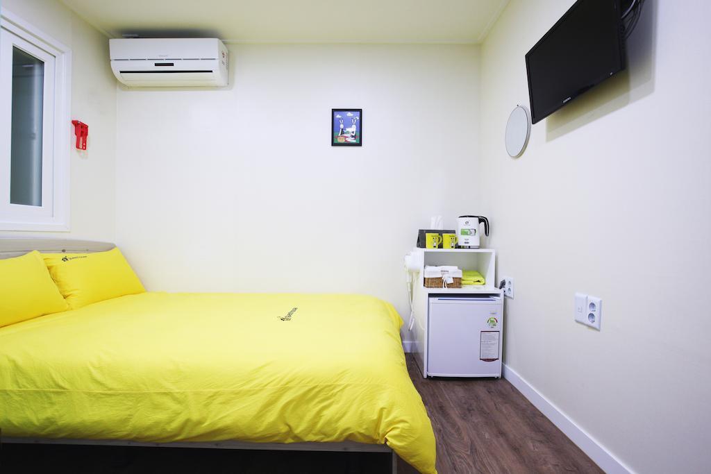24 Guesthouse Myeongdong Avenue Seul Camera foto