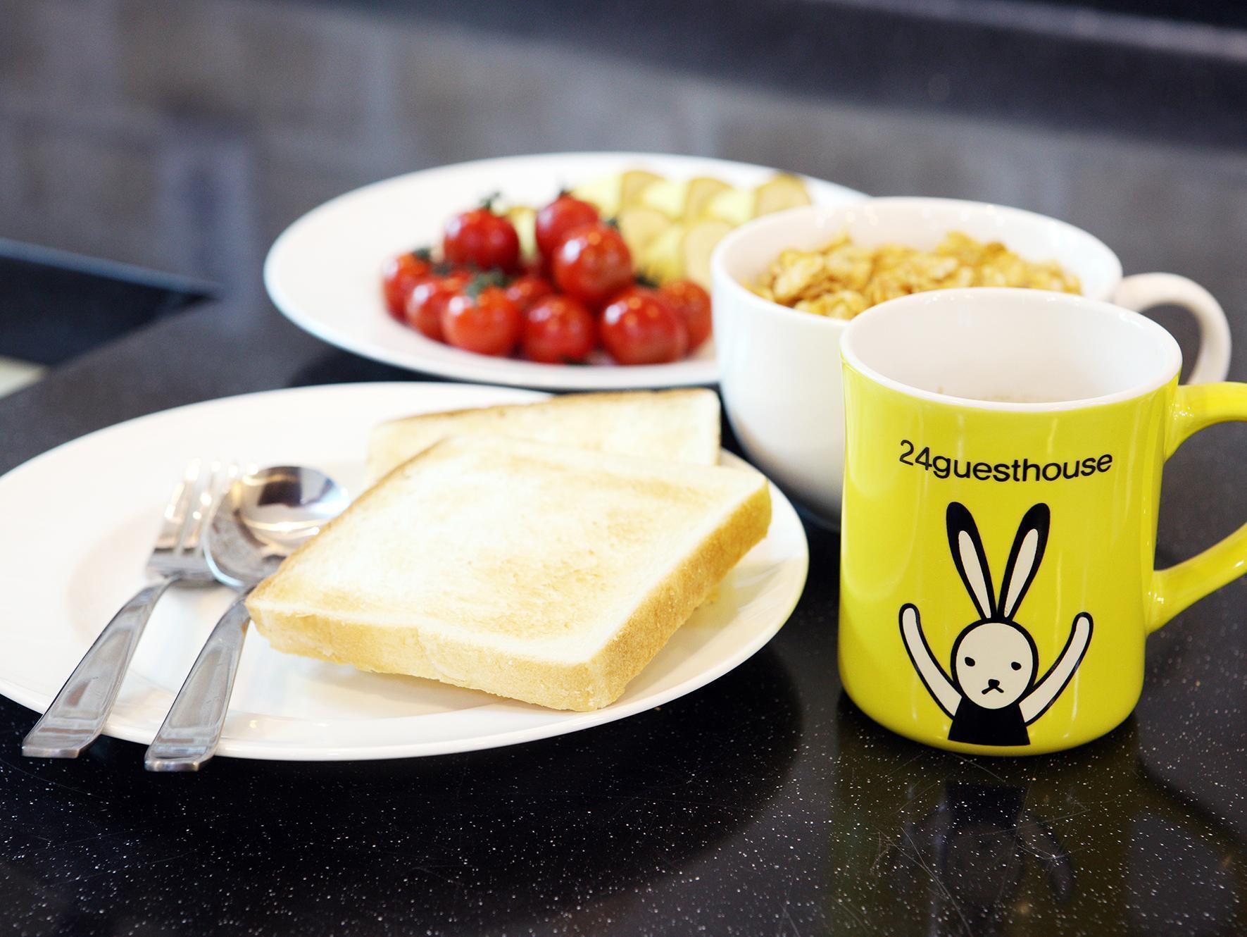 24 Guesthouse Myeongdong Avenue Seul Esterno foto
