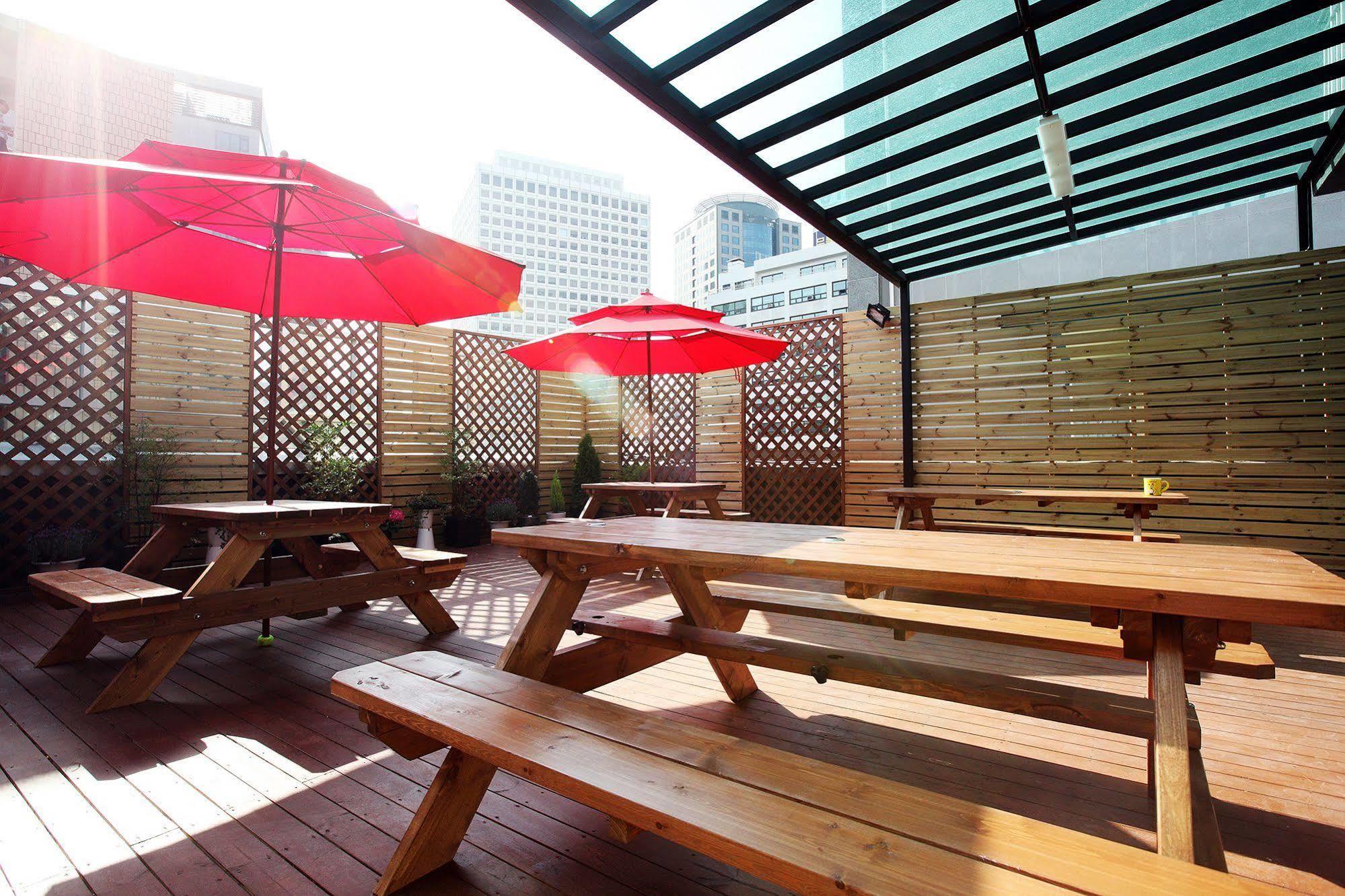 24 Guesthouse Myeongdong Avenue Seul Esterno foto