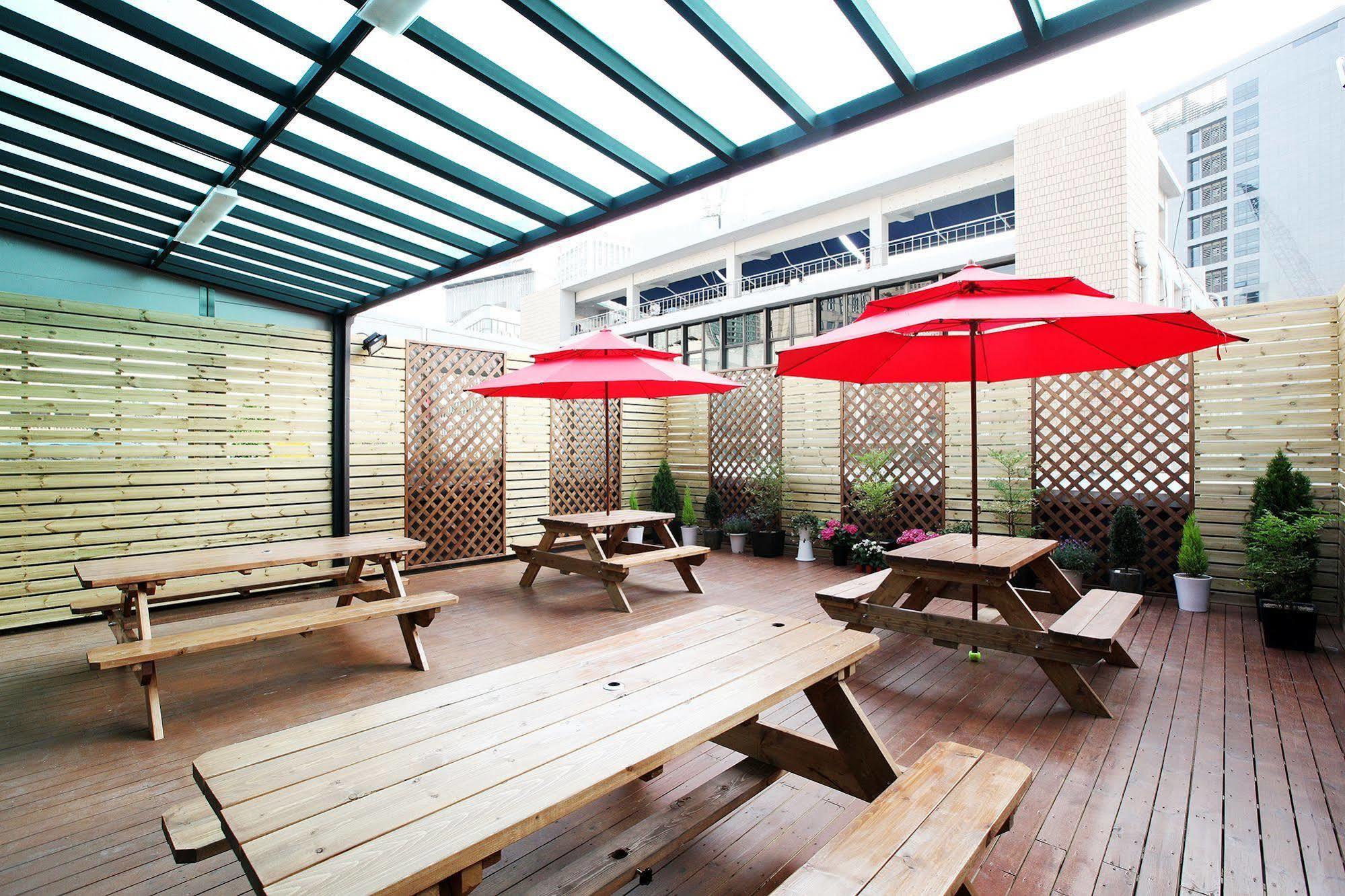 24 Guesthouse Myeongdong Avenue Seul Esterno foto